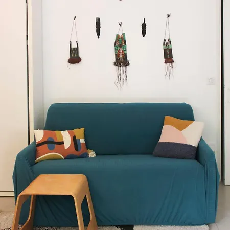 Studio With Terrace Near Paris Булонь-Бийанкур