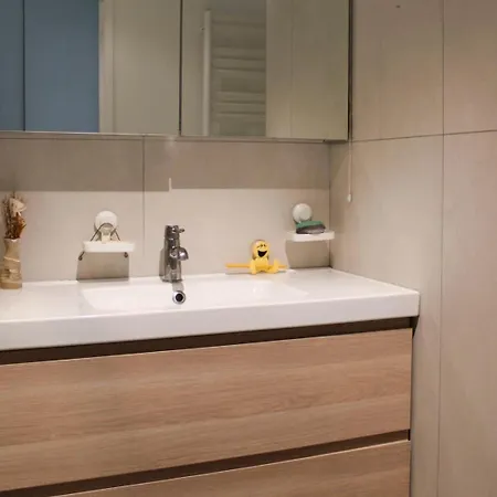 Апартаменты Studio With Terrace Near Paris *