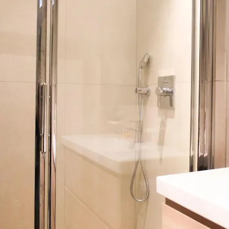 Studio With Terrace Near Paris Булонь-Бийанкур
