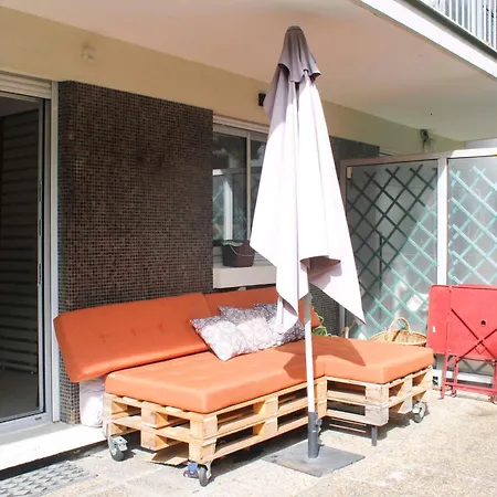 Studio With Terrace Near Paris