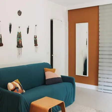 Апартаменты Studio With Terrace Near Paris *